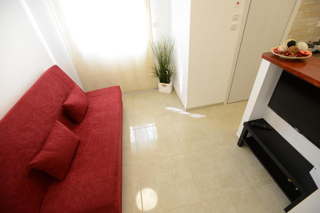 Olga Beach Apartments Haifa Buitenkant foto
